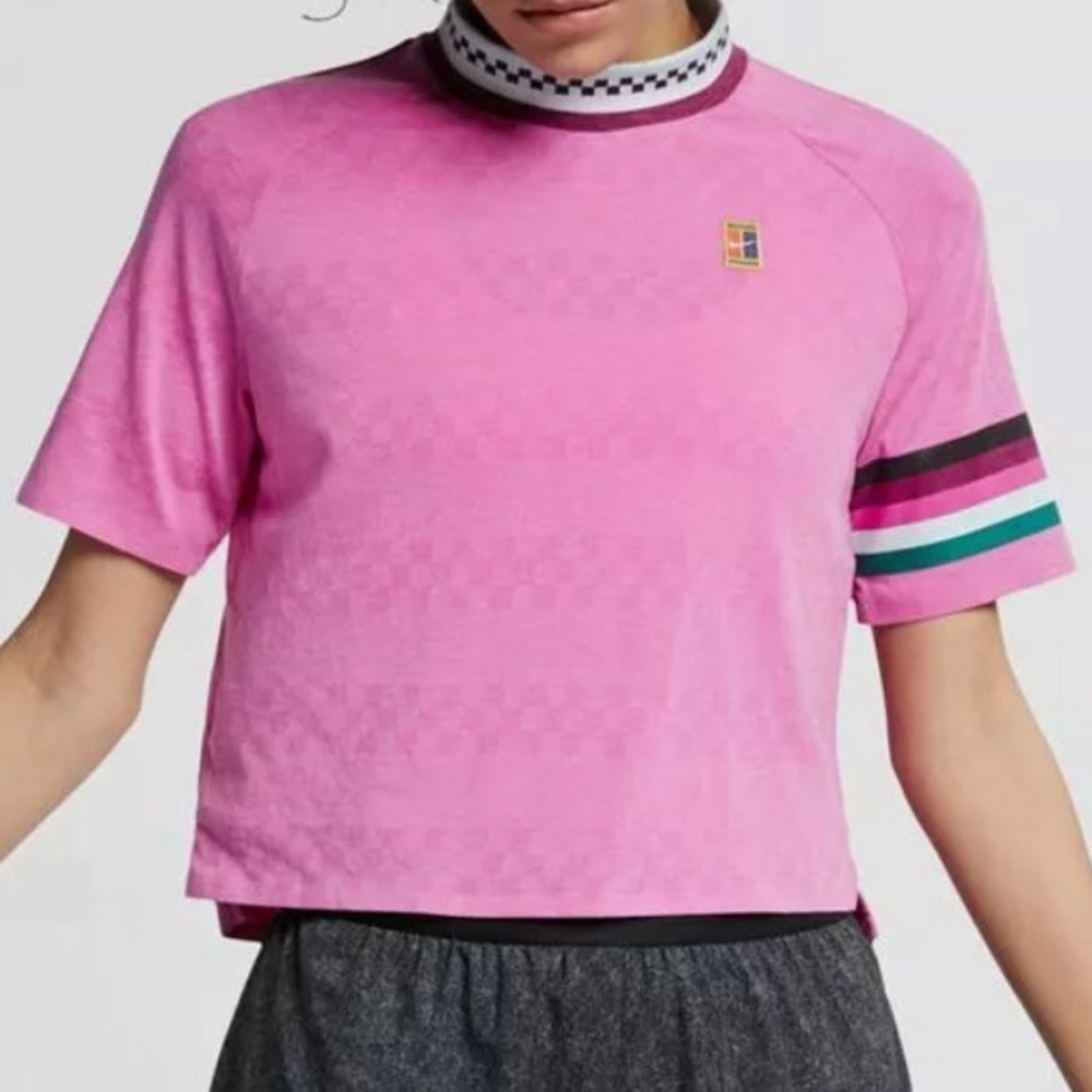 Nike Pink Short-Sleeve Athletic Crop Top with Striped Sleeve Detail